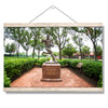 Rutgers Scarlet Knights - Birthplace Statue