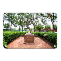 Rutgers Scarlet Knights - Birthplace Statue